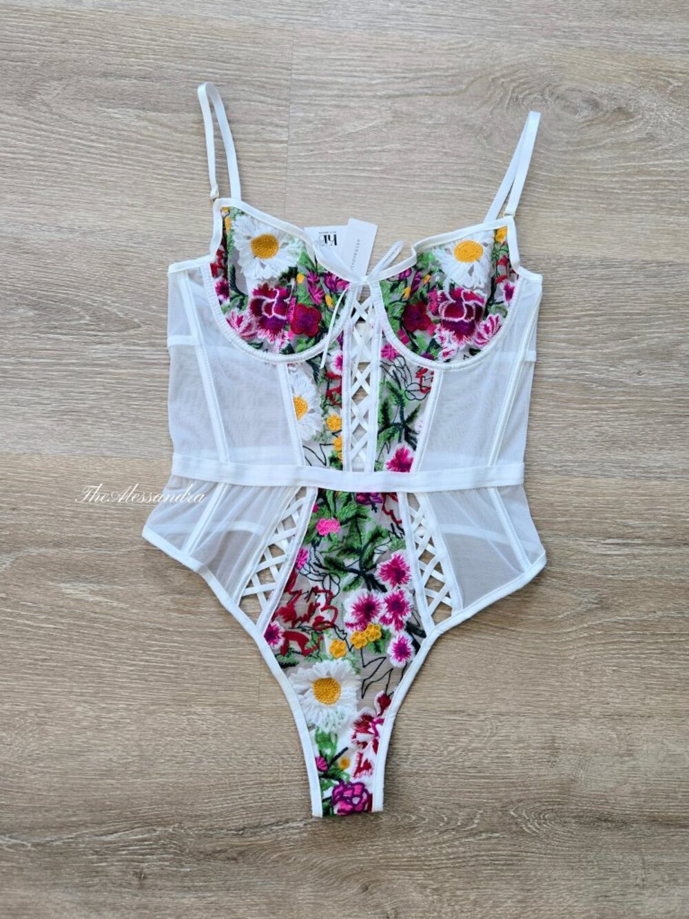 Kilo Brava Floral Mesh Underwire Bodysuit Embroidered Medium New With Tags $110